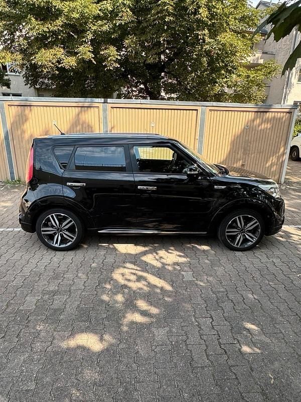 Schwarz Gebraucht 2014 Kia Soul 2 SUV | 9.900 € (Guter Preis) - Bild 1/4