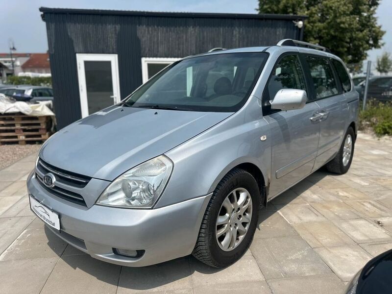 Silber Gebraucht 2008 Kia Carnival EX Van / Kleinbus | 1.990 € (Guter Preis) - Bild 1/4