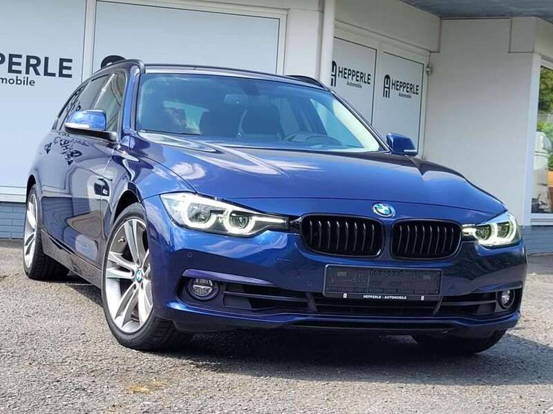 Blau Gebraucht 2017 BMW 330 Sport Line Kombi | 19.650 € (Guter Preis) - Bild 1/4