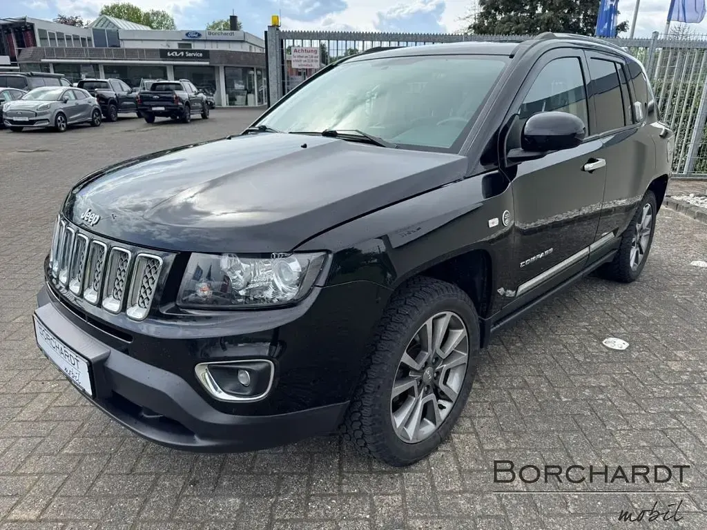 Gebraucht Jeep Compass Limited 170 PS (125 kW) 2016 Schwarz SUV