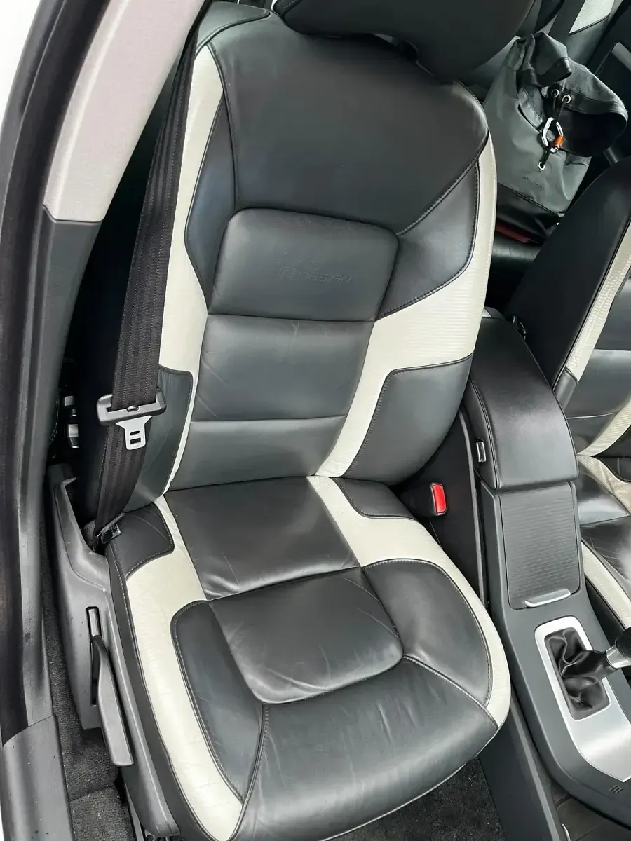 Gebraucht Volvo V70 R-Design 163 PS (119 kW) 2010 Weiß Kombi