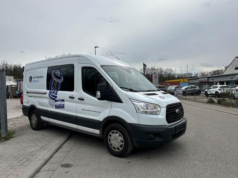 Gebraucht Ford Transit Trend 131 PS (96 kW) 2019 Weiß Van / Kleinbus