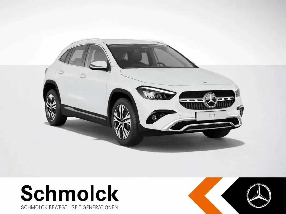 Gebraucht Mercedes GLA180 Progressive 136 PS (100 kW) 2024 Weiß SUV