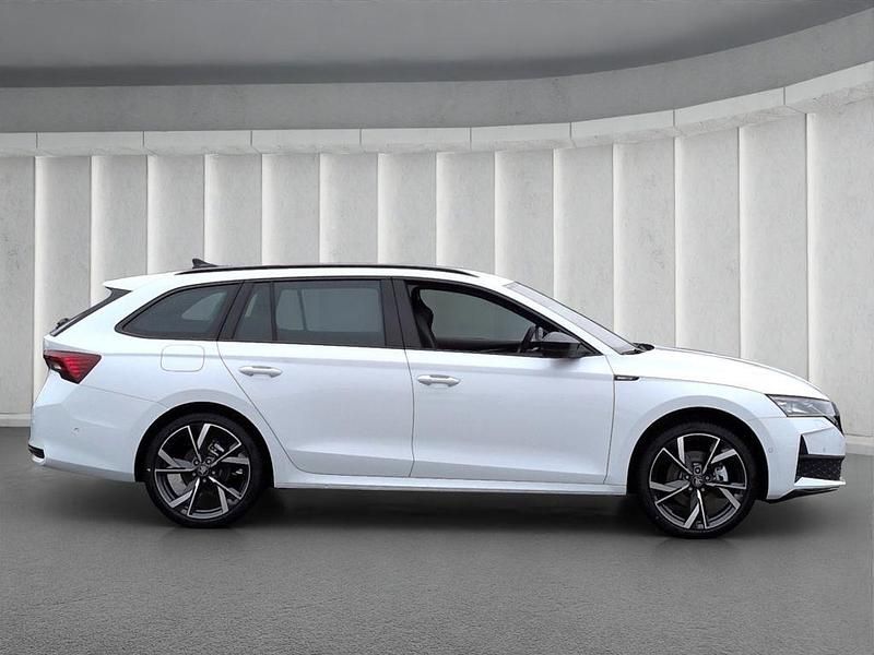 Neu Skoda Octavia SportLine 150 PS (110 kW) 2025 Weiß Kombi