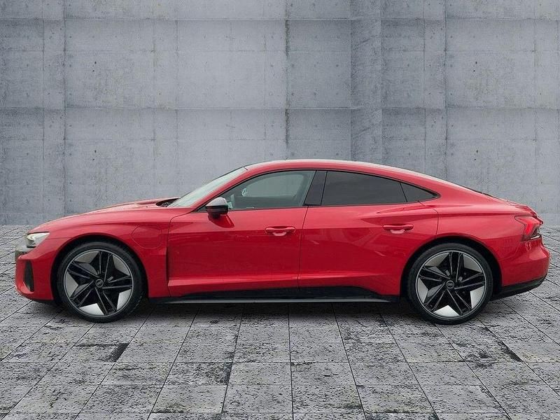 Gebraucht Audi e-tron GT quattro Ambiente 350 kW (476 PS) 2024 Tangorot metallic Limousine