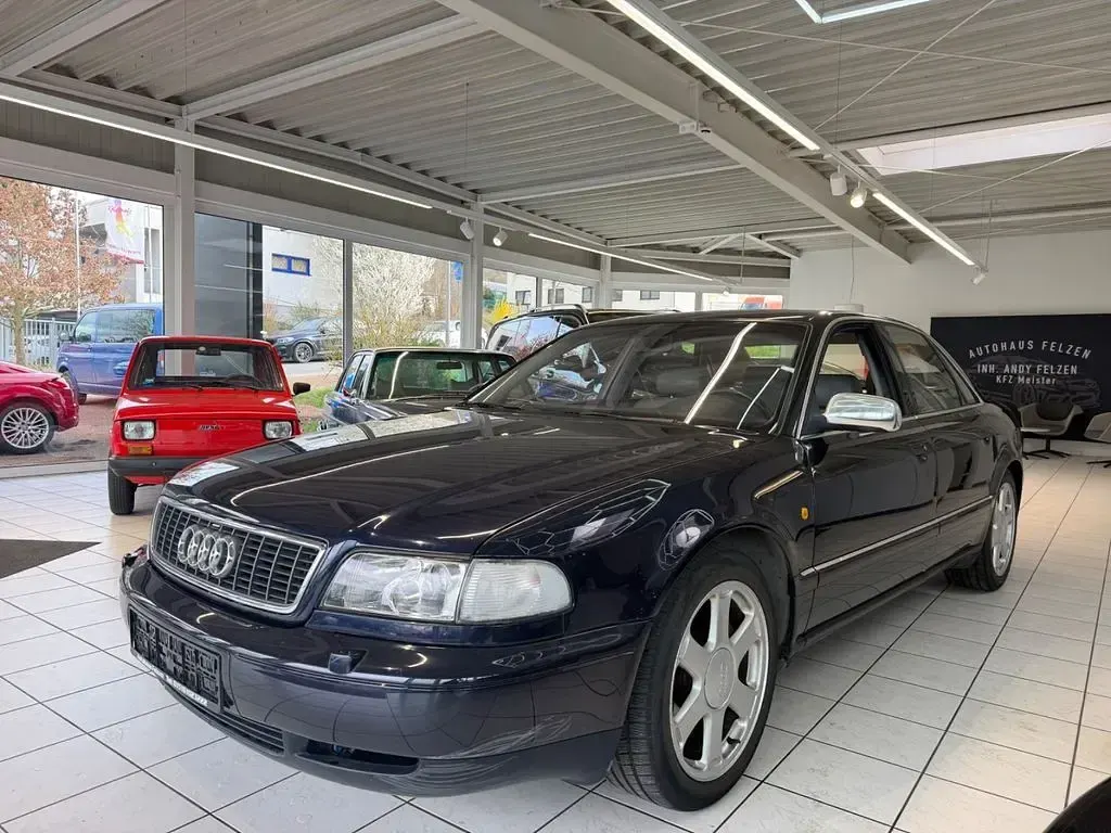 Gebraucht Audi S8 340 PS (250 kW) 1997 Blau Limousine