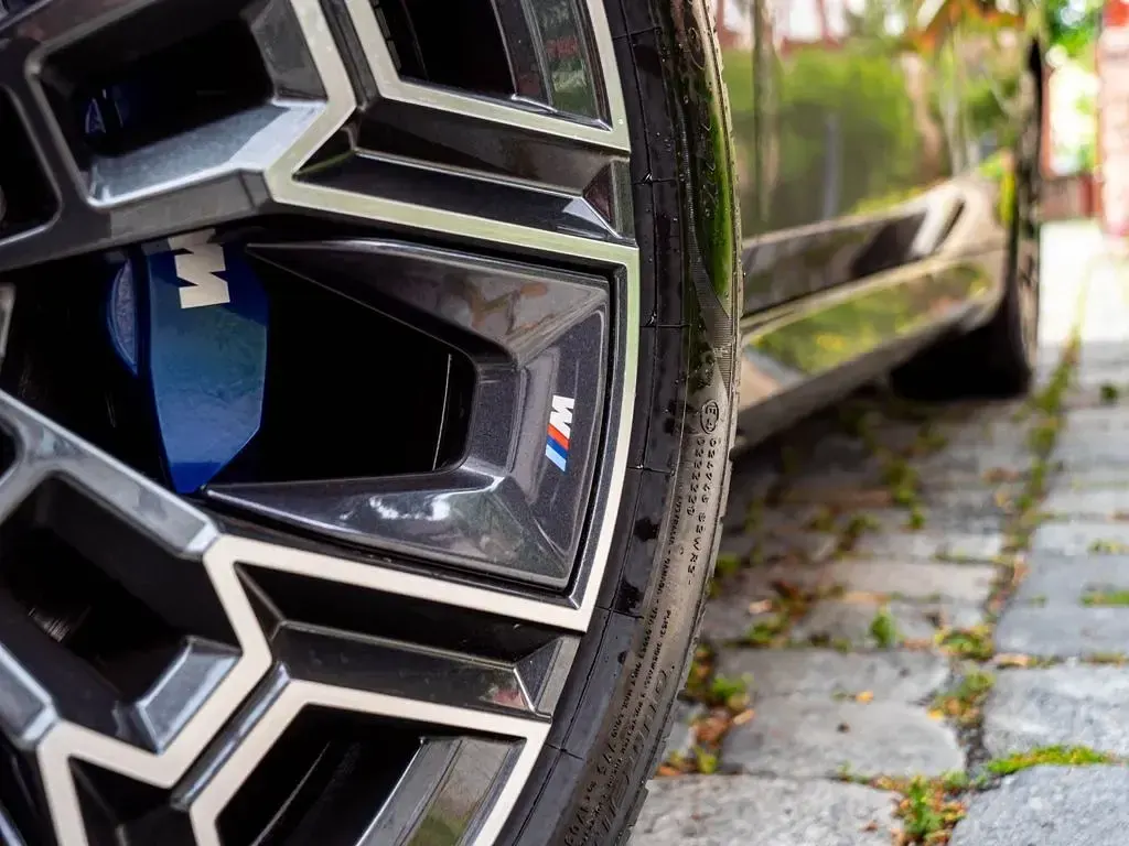 Używany BMW 520 Performance 197 KM (144 kW) 2025 Czarny Sedan/Limuzyna