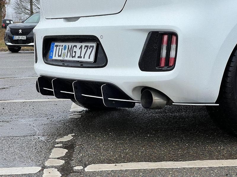 Gebraucht Kia ProCeed GT-Challenge 204 PS (150 kW) 2014 Weiß Kleinwagen