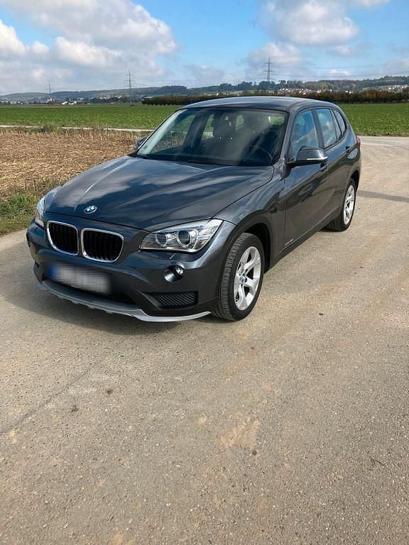 Grau Gebraucht 2014 BMW X1 SUV | 9.400 € (Guter Preis) - Bild 1/4