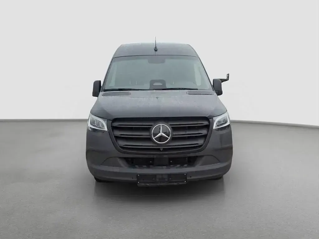Gebraucht Mercedes E-Sprinter 100 kW (136 PS) 2025 Grau Van