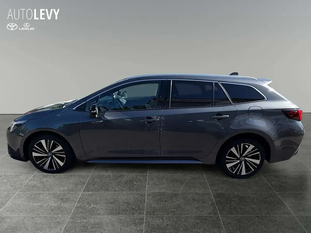 Gebraucht Toyota Corolla Basis 140 PS (102 kW) 2025 Grau Kombi