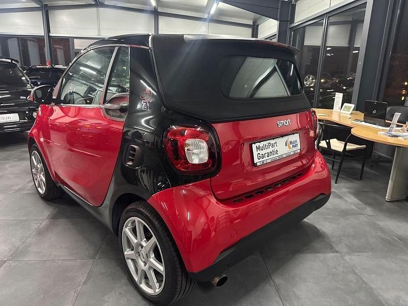 Gebraucht Smart ForTwo Cabrio 71 PS (52 kW) 2017 Schwarz Cabrio