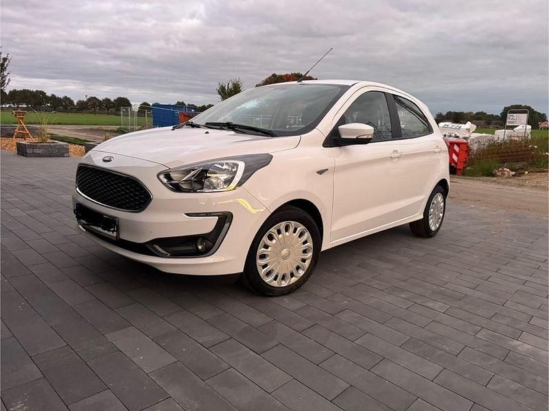 Gebraucht Ford Ka Trend 71 PS (52 kW) 2019 Weiß Limousine