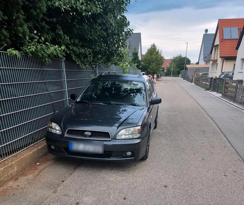 Schwarz Gebraucht 2003 Subaru Legacy Kombi | 850 € (Superpreis) - Bild 1/4