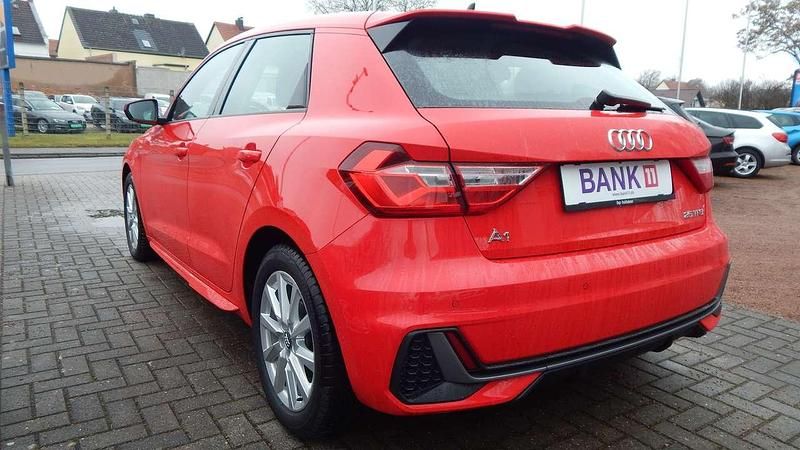 Gebraucht Audi A1 S-Line 95 PS (69 kW) 2019 Misanorot perleffekt SUV