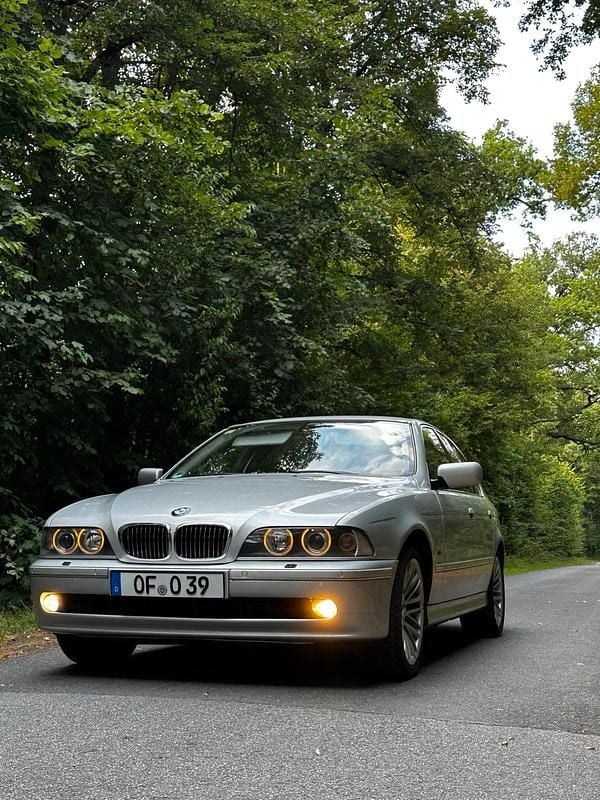 Gebraucht BMW 525 192 PS (141 kW) 2002 Silber Limousine