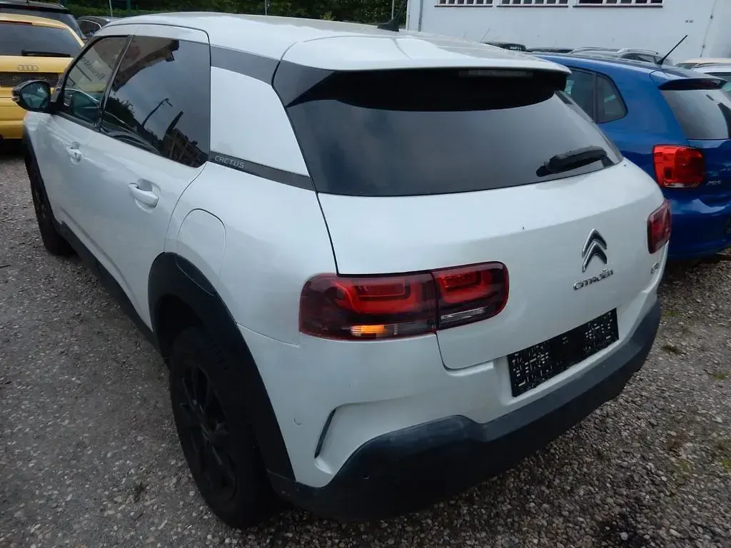 Gebraucht Citroën C4 Shine 131 PS (96 kW) 2018 Weiß Limousine
