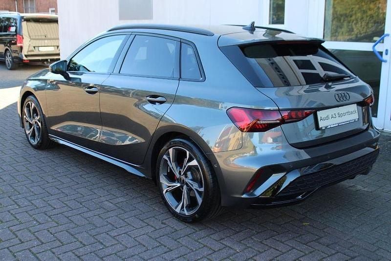 Gebraucht Audi A3 S-Line 150 PS (110 kW) 2024 Daytonagrau (metallic) Limousine