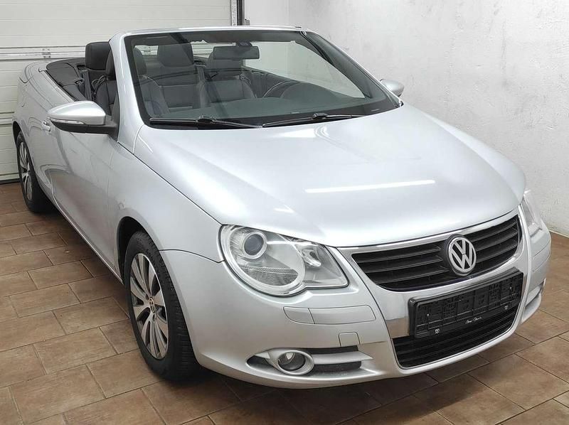 Usata VW Eos 140 CV (102 kW) 2010 Argento Cabrio
