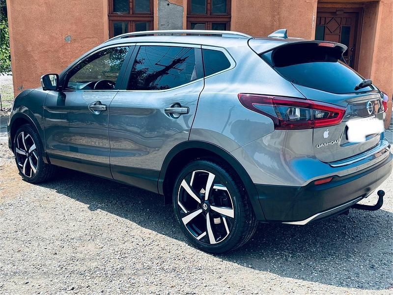 Gebraucht Nissan Qashqai Tekna+ 131 PS (96 kW) 2017 Grau SUV
