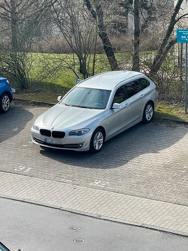 Gebraucht BMW 520 2012 Silber Kombi