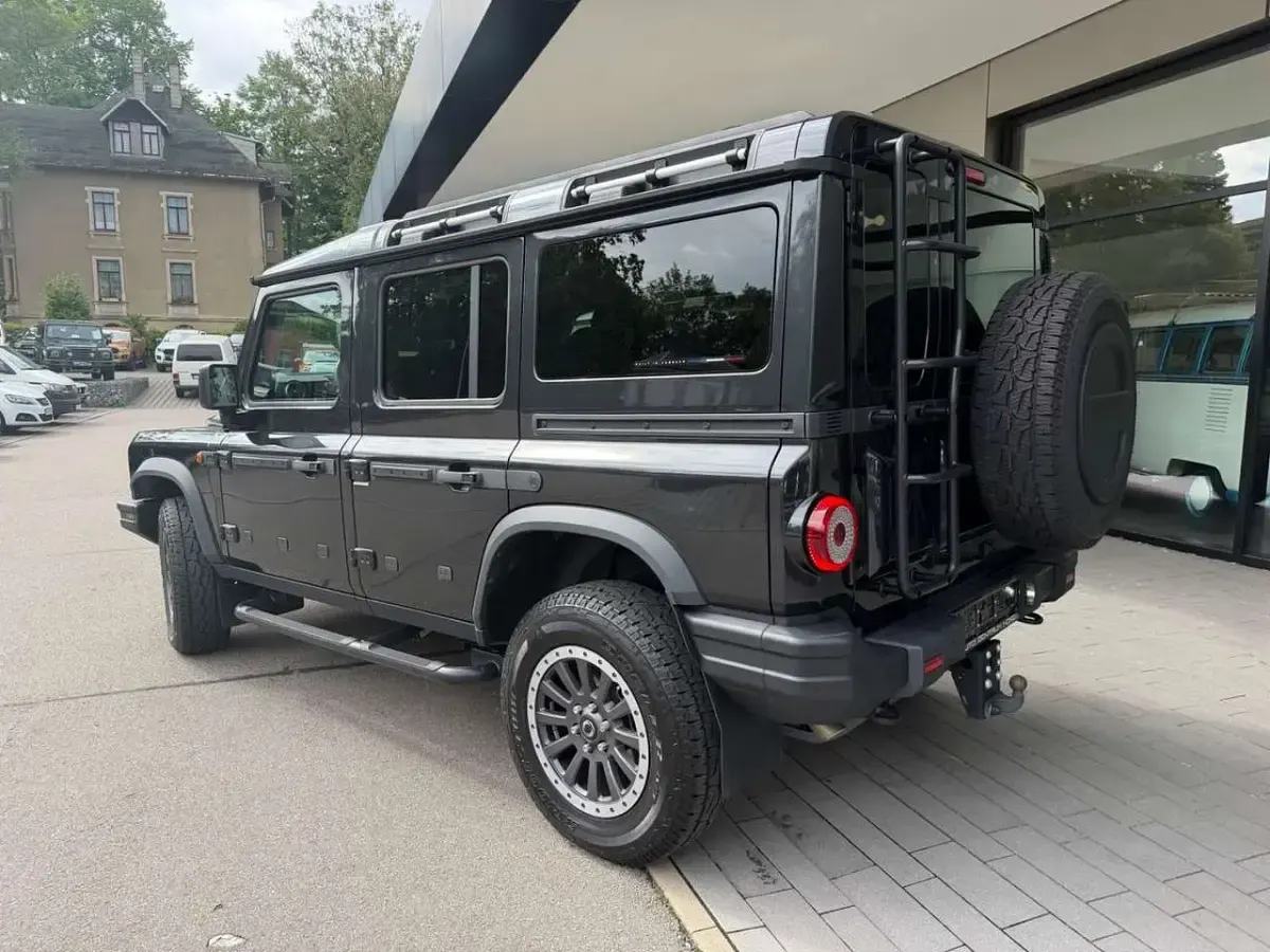 Gebraucht Ineos Grenadier 249 PS (183 kW) 2024 Donny grey SUV