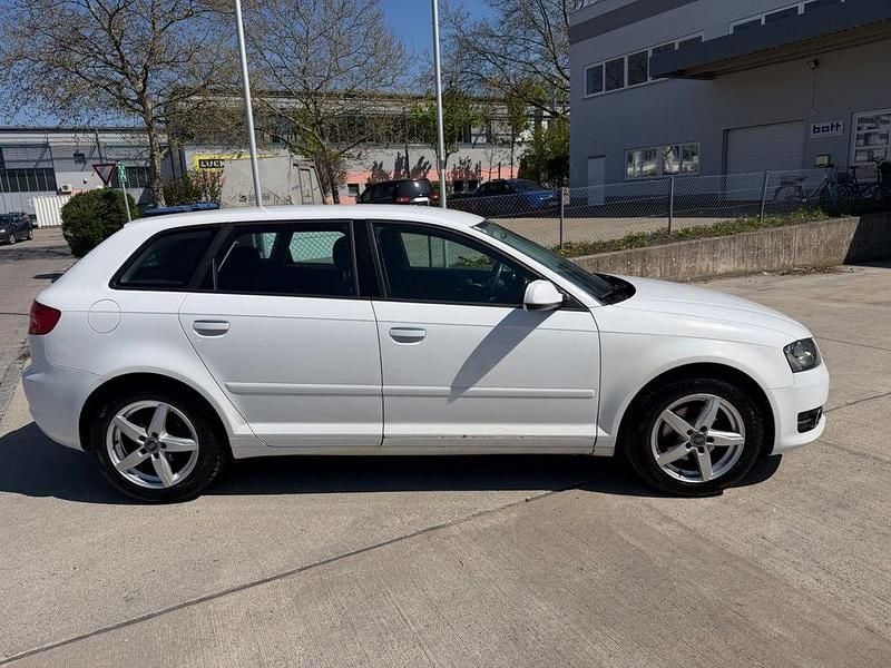 Second-hand Audi A3 Ambition 105 CP (77 kW) 2011 Alb Hatchback