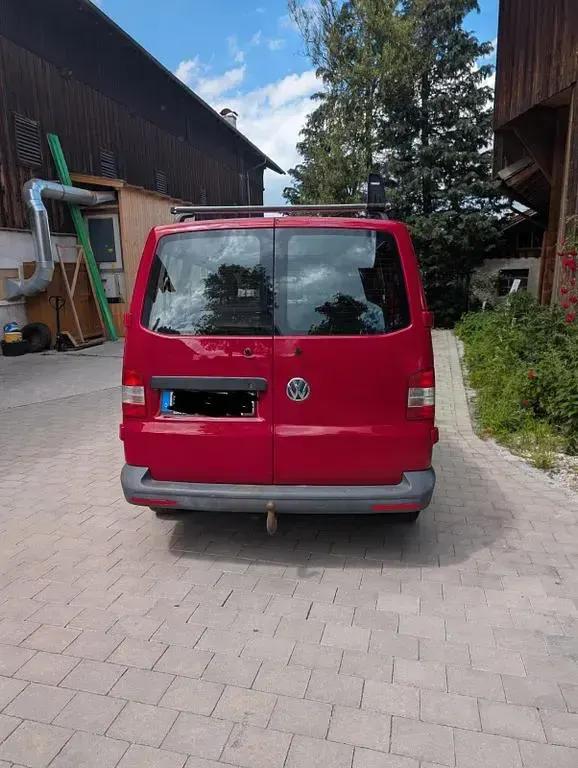 Gebraucht VW T5 140 PS (102 kW) 2013 Rot Van