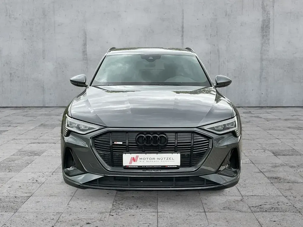 Gebraucht Audi e-tron Sportback S-Line 300 kW (408 PS) 2022 Daytonagrau perleffekt SUV