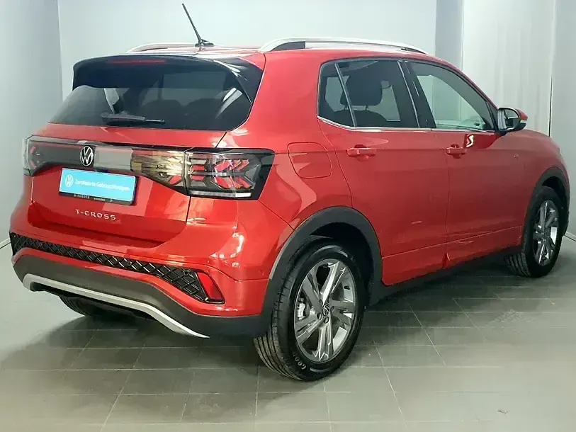 Gebraucht VW T-Cross R-line 150 PS (110 kW) 2024 Rot SUV