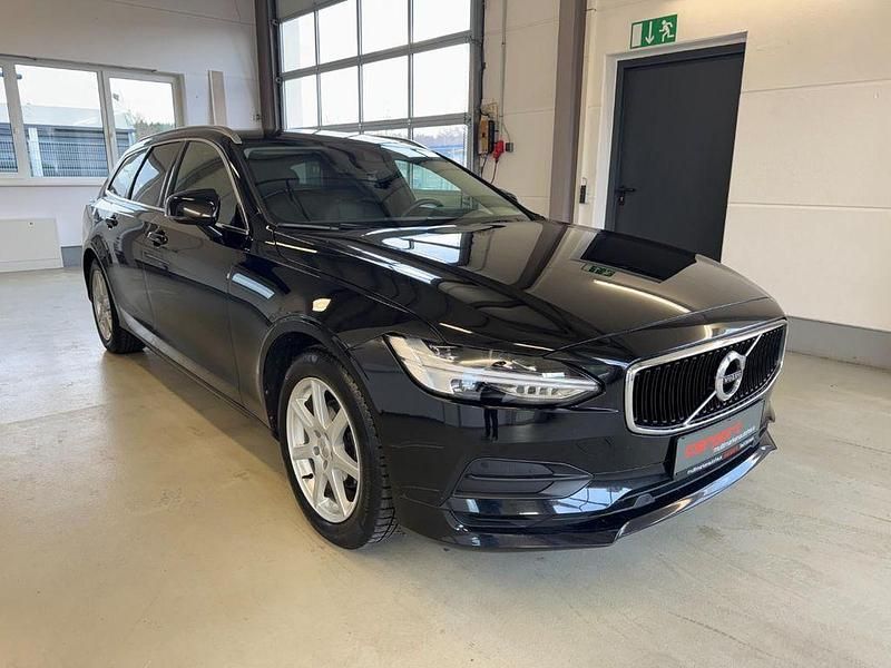 Gebraucht Volvo V90 Momentum 190 PS (139 kW) 2017 Schwarz Kombi
