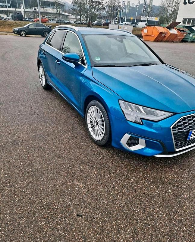 Gebraucht Audi A3 Advanced 150 PS (110 kW) 2023 Blau Limousine