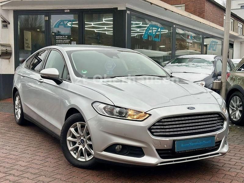 Gebraucht Ford Mondeo Trend 160 PS (117 kW) 2015 Silber Limousine