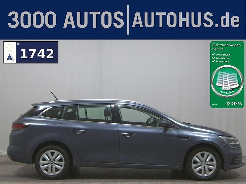 Grau Gebraucht 2022 Renault Mégane IV Life Limousine | 13.680 € (Superpreis) - Bild 1/4