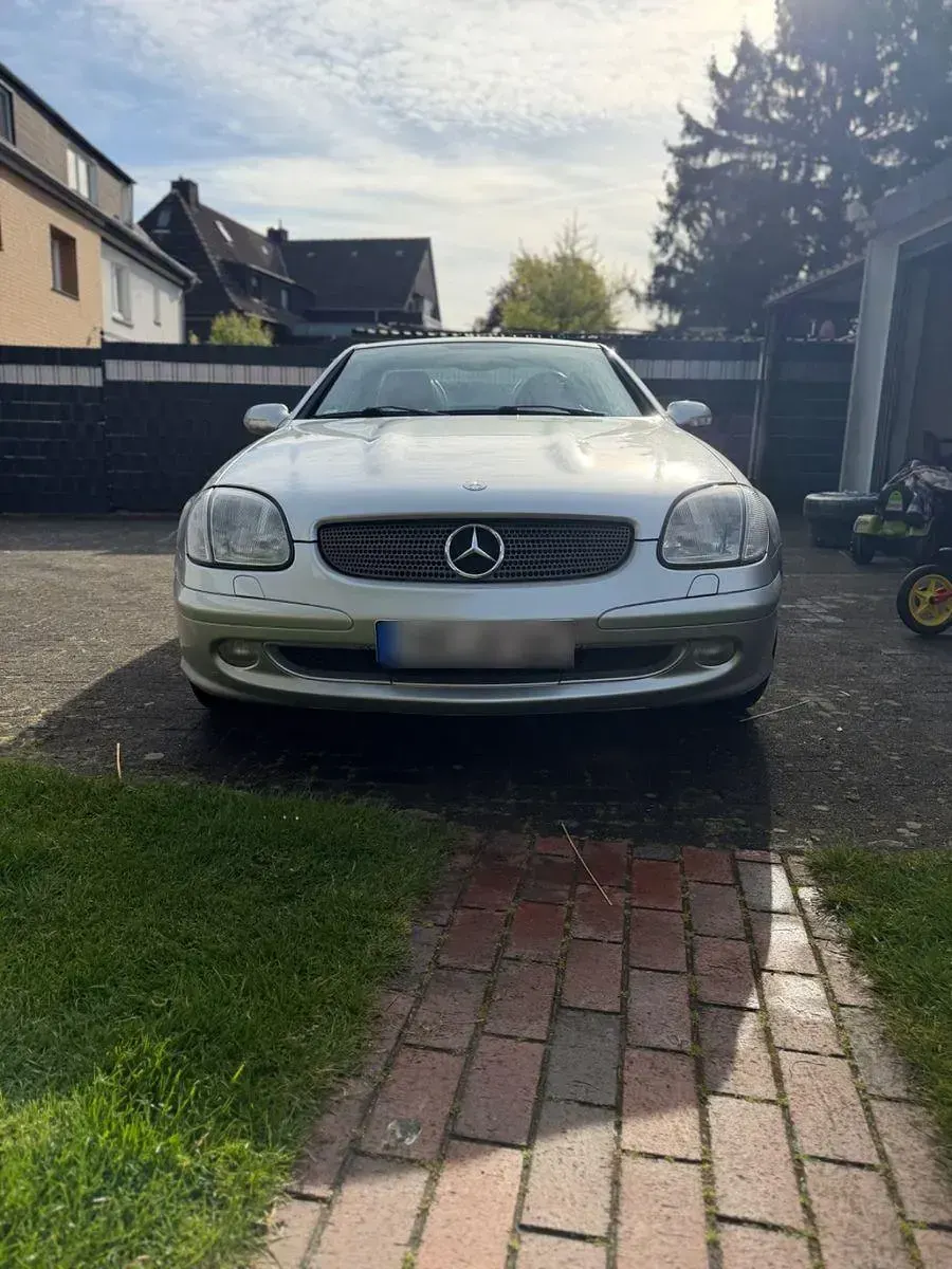 Gebraucht Mercedes SLK200 163 PS (119 kW) 2001 Silber Cabrio