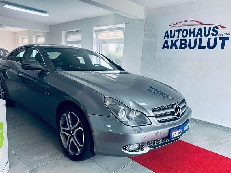 Gebraucht Mercedes CLS500 Edition 387 PS (284 kW) 2009 Grau Limousine