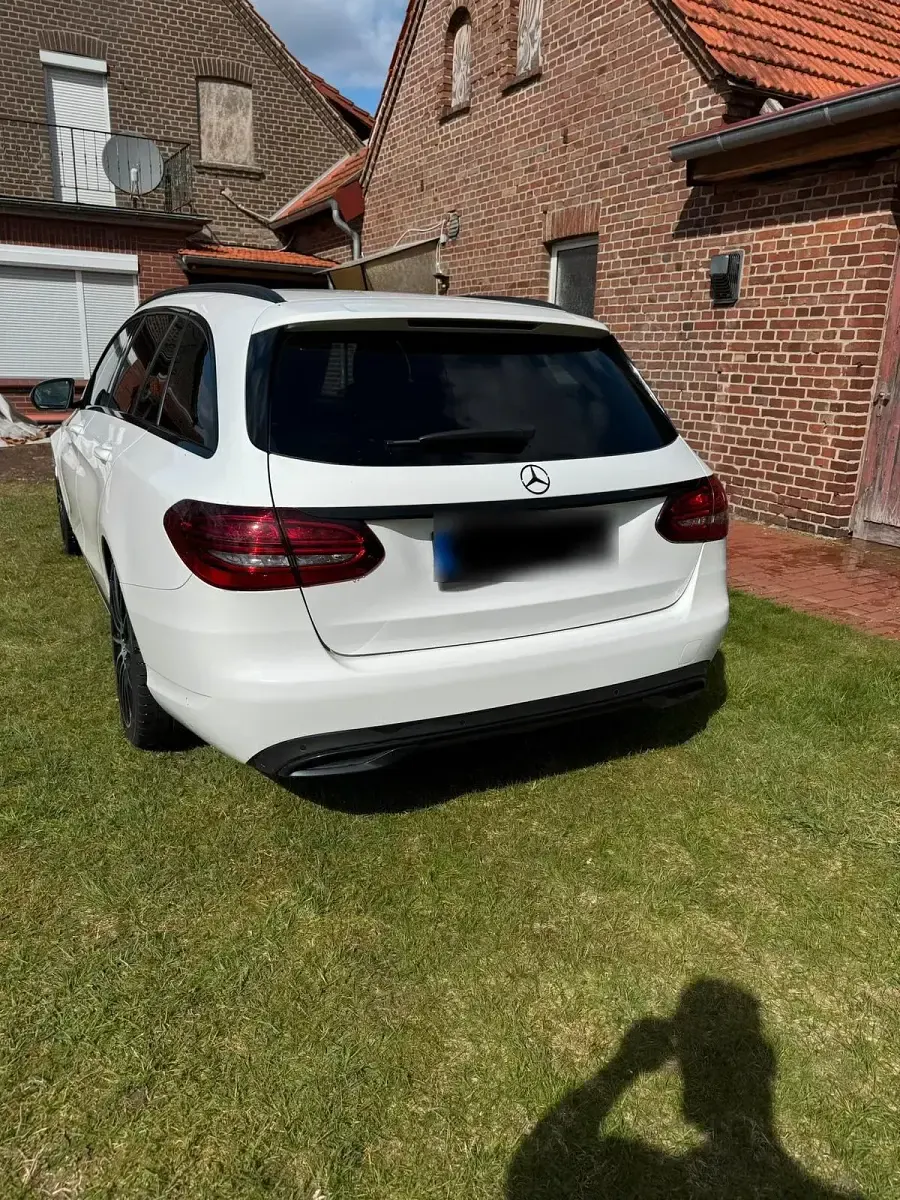 Gebraucht Mercedes C300 AMG 245 PS (180 kW) 2019 Weiß Kombi
