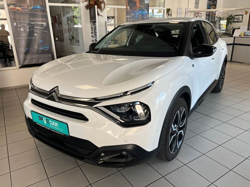 Weiß Gebraucht 2022 Citroën e-C4 Feel Limousine | 18.490 € (Fairer Preis) - Bild 1/4