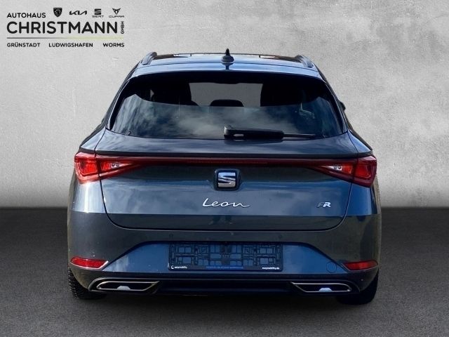 Gebraucht Seat Leon FR 150 PS (110 kW) 2024 Magnetic grau metallic Kombi