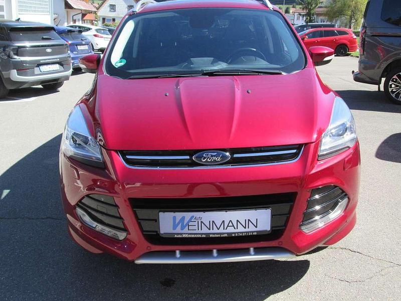 Gebraucht Ford Kuga Individual 150 PS (110 kW) 2016 Rubyrot (metallic) SUV