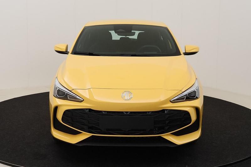 Neu MG MG3 116 PS (85 kW) 2025 Pastel yellow Kleinwagen