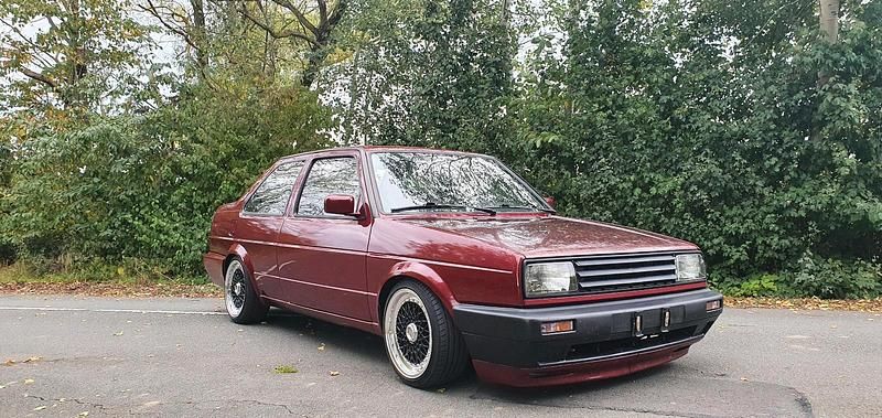 Gebraucht VW Jetta 136 PS (100 kW) 1991 Rot Limousine
