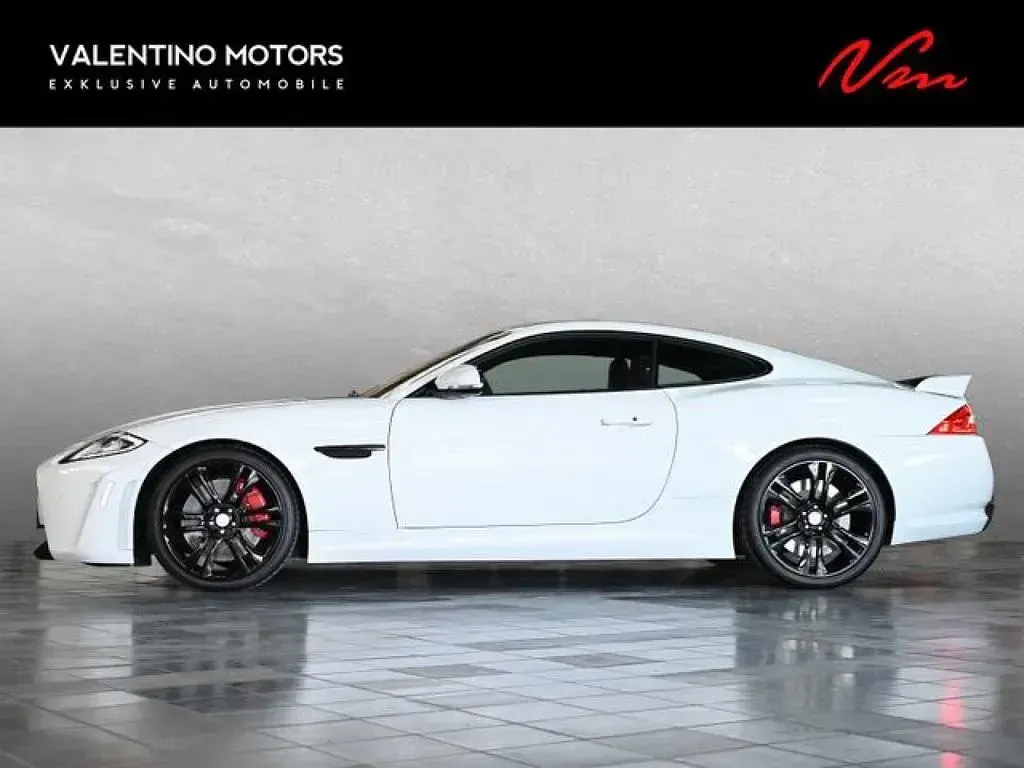 Gebraucht Jaguar XKR R 551 PS (405 kW) 2012 Polaris white Coupé