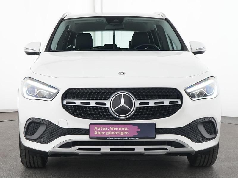 Gebraucht Mercedes GLA180 116 PS (85 kW) 2022 Polarweiss SUV