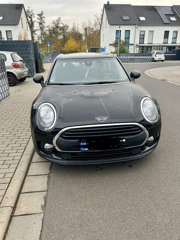 Schwarz Gebraucht 2019 Mini One Clubman Kombi | 15.200 € (Fairer Preis) - Bild 1/4