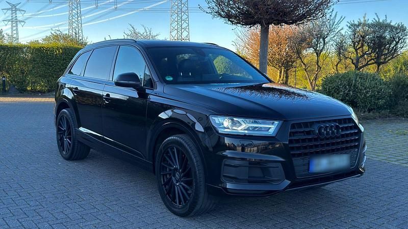 Gebraucht Audi Q7 Ambiente 218 PS (160 kW) 2017 Schwarz SUV