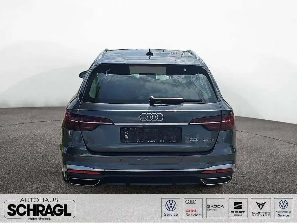 Gebraucht Audi A4 S-Line 204 PS (150 kW) 2023 Daytonagrau perleffekt Kombi