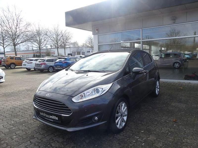 Gebraucht Ford Fiesta Titanium 101 PS (74 kW) 2017 Grau Kleinwagen