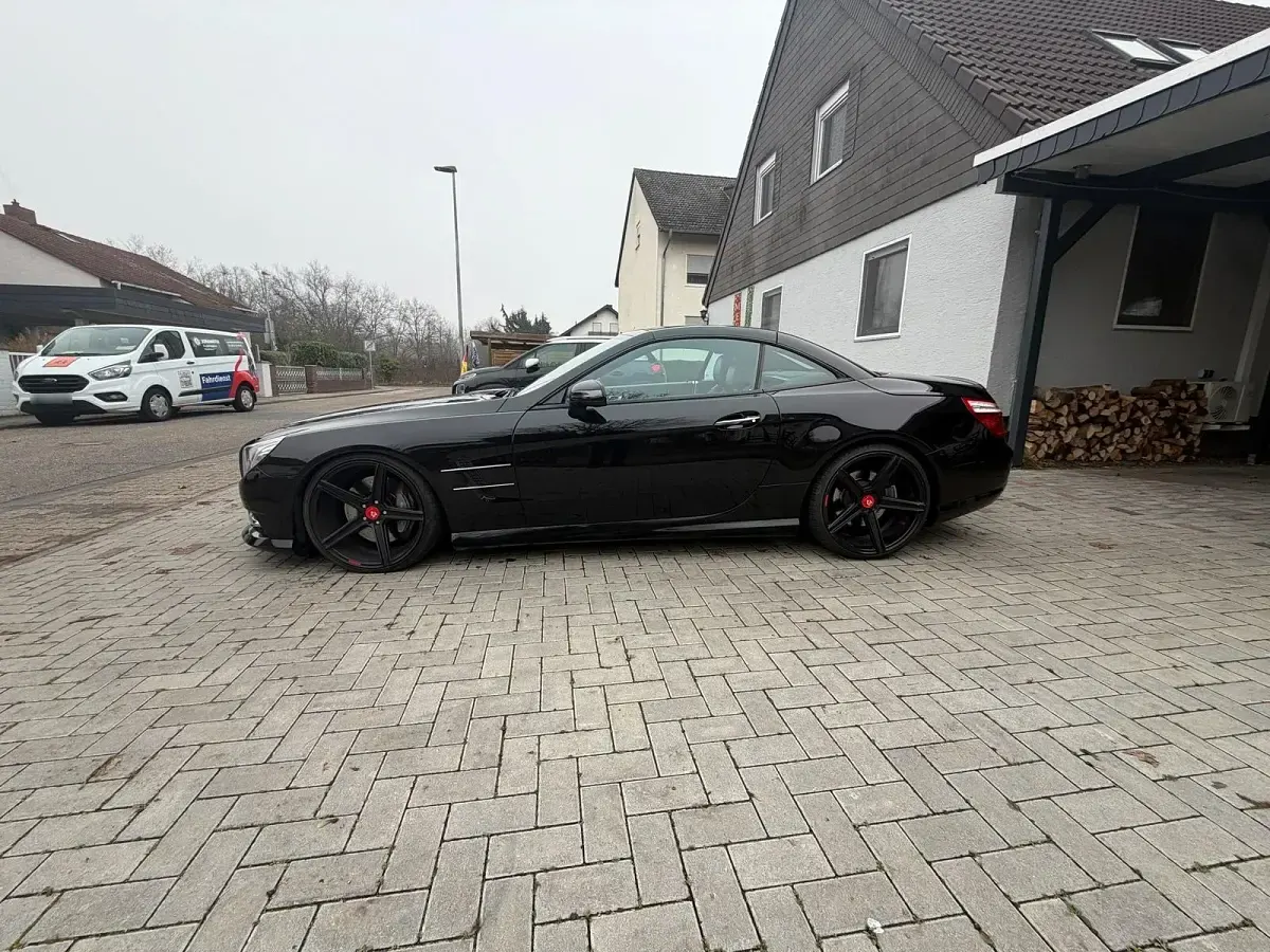 Gebraucht Mercedes SL500 AMG line 435 PS (319 kW) 2012 Schwarz Cabrio