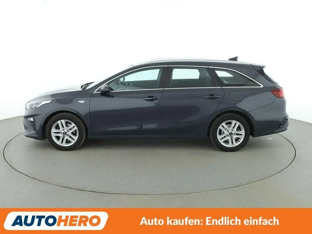 Gebraucht Kia Ceed Vision 160 PS (117 kW) 2021 Grau Kleinwagen